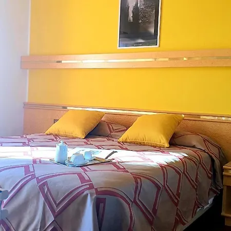 Hotel Antares 3*