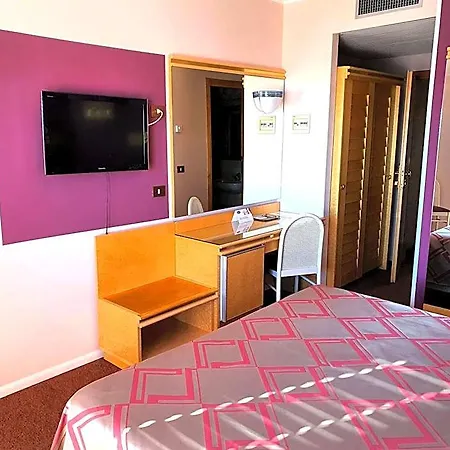 Antares Hotel 3*